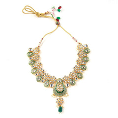 Sizzle Jewels Royal Green Kundan Necklace Set with Earrings and Maang Tikka SIZZLE JEWELS