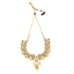 Sizzle Jewels Peach and Gold-Plated Kundan Necklace Set with Earrings and Maang Tikka SIZZLE JEWELS