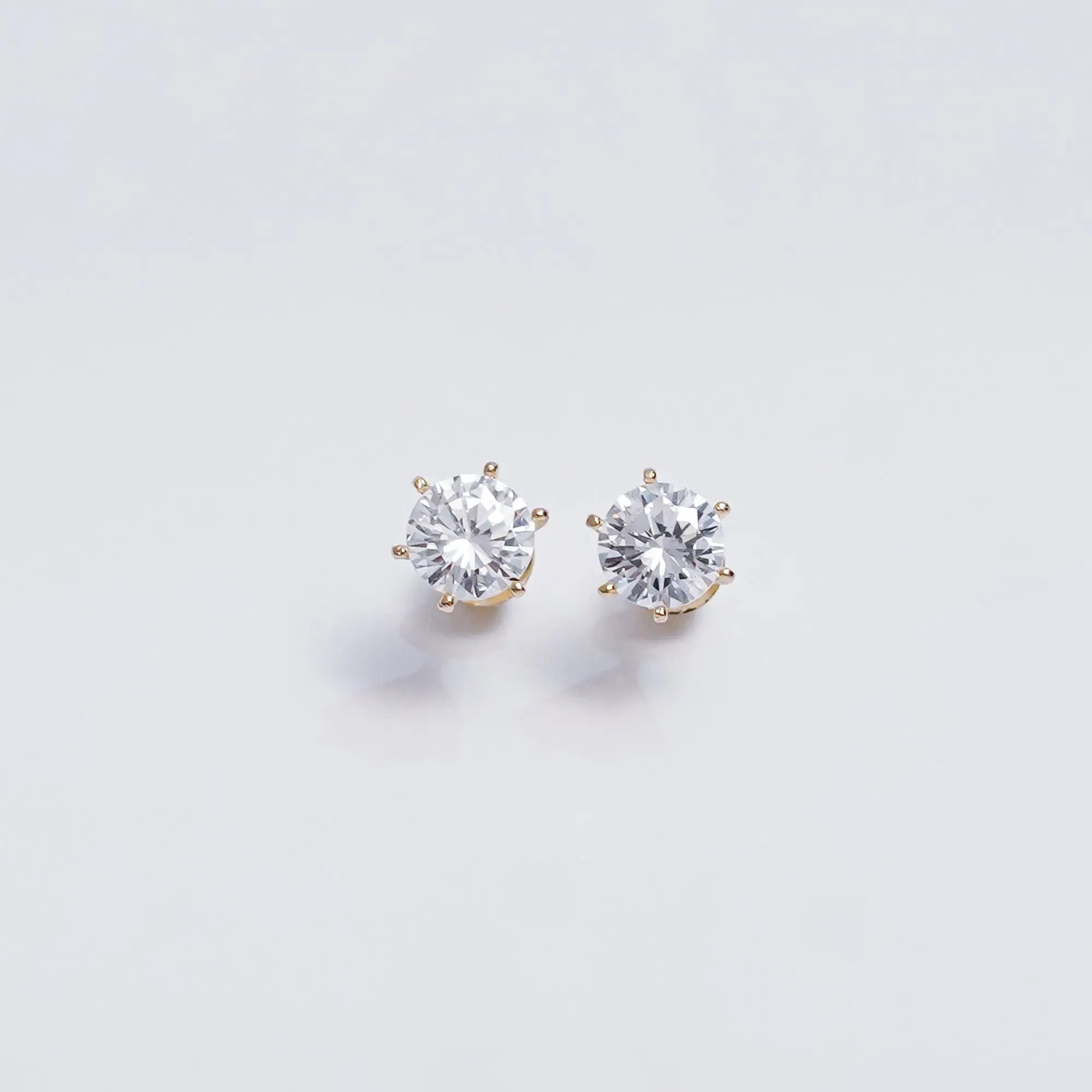 Classic Solitaire Stud Earrings in Gold & Silver – Elegant Crystal Stone Earrings for Daily & Party Wear SIZZLE JEWELS