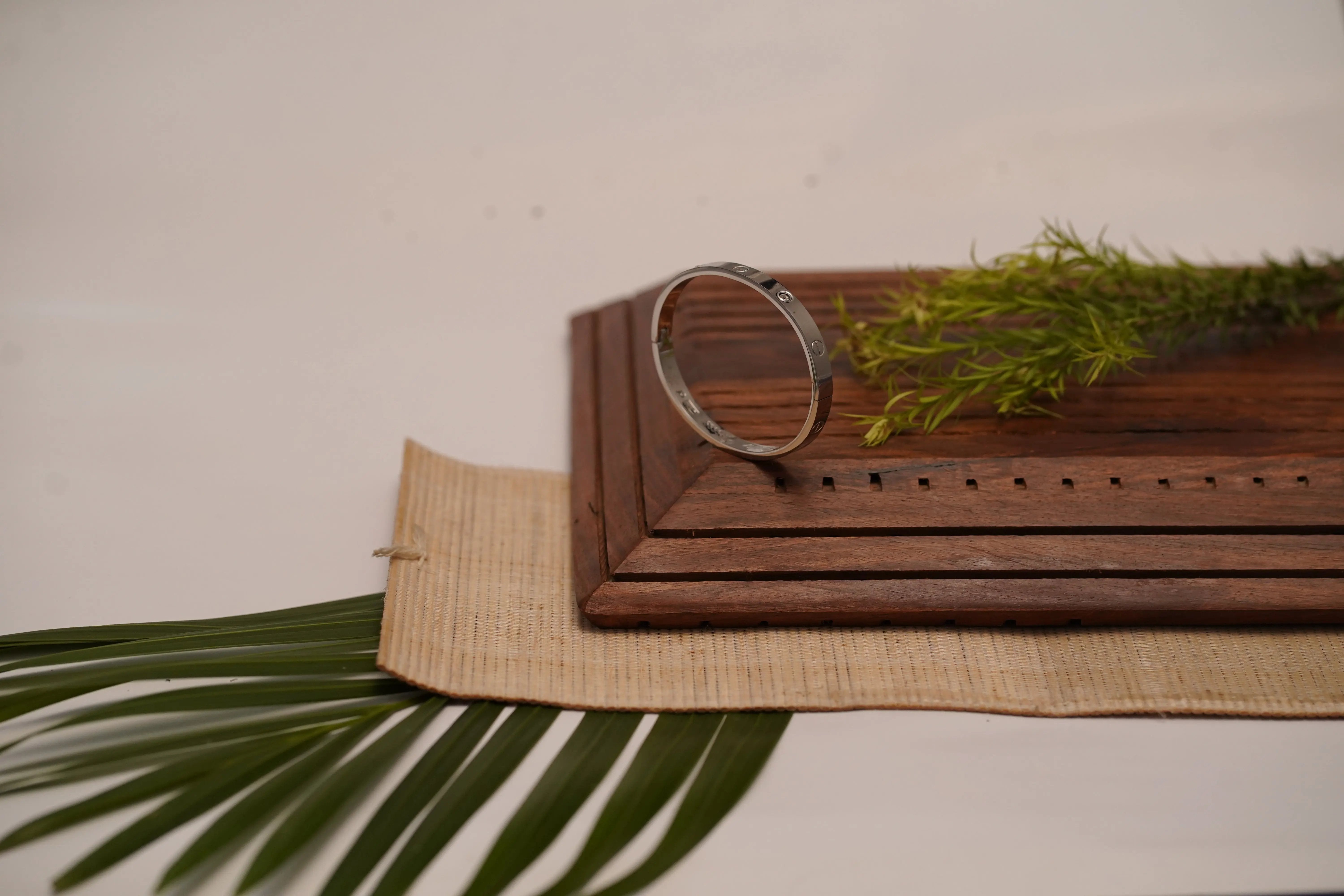 Bold & Chic Stainless Steel Bracelet with Iconic Screw Design β Modern Luxury for Every Occasion SIZZLE JEWELS