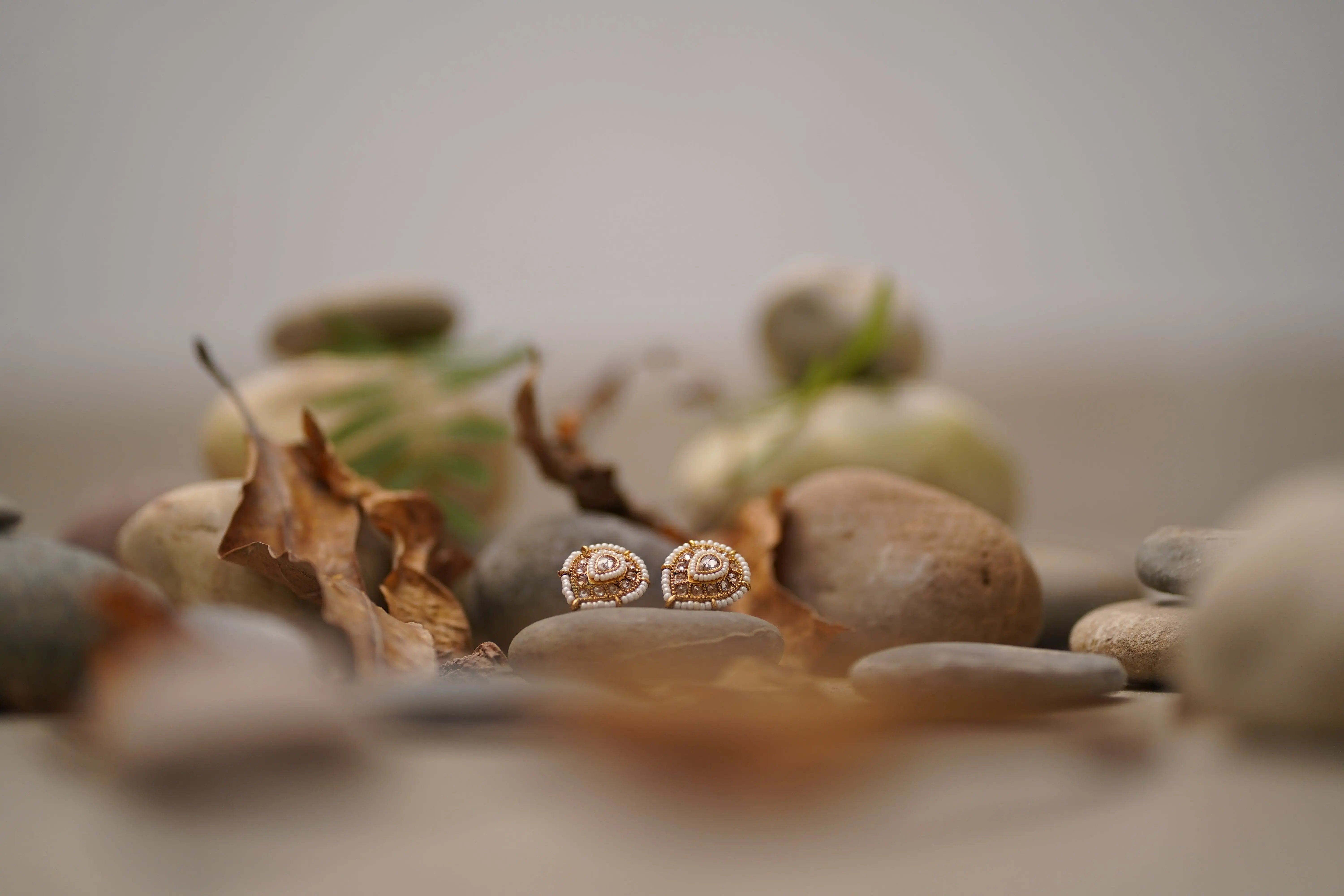 ✨ Traditional Ethnic Stud Earrings with Pearl & Kundan Design – Elegant Daily & Festive Jewelry ✨ SIZZLE JEWELS