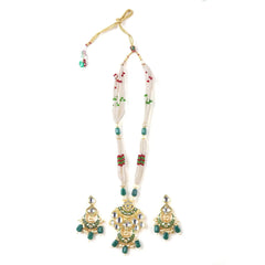 Sizzle Jewels Royal Kundan and Emerald Beaded Necklace Set SIZZLE JEWELS