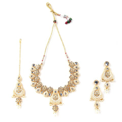 Sizzle Jewels Peach and Gold-Plated Kundan Necklace Set with Earrings and Maang Tikka SIZZLE JEWELS