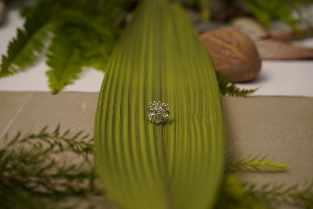 Luxury Silver-Plated Statement Ring with Sparkling CZ Stones – Elegant Cocktail & Party Jewelry for Women