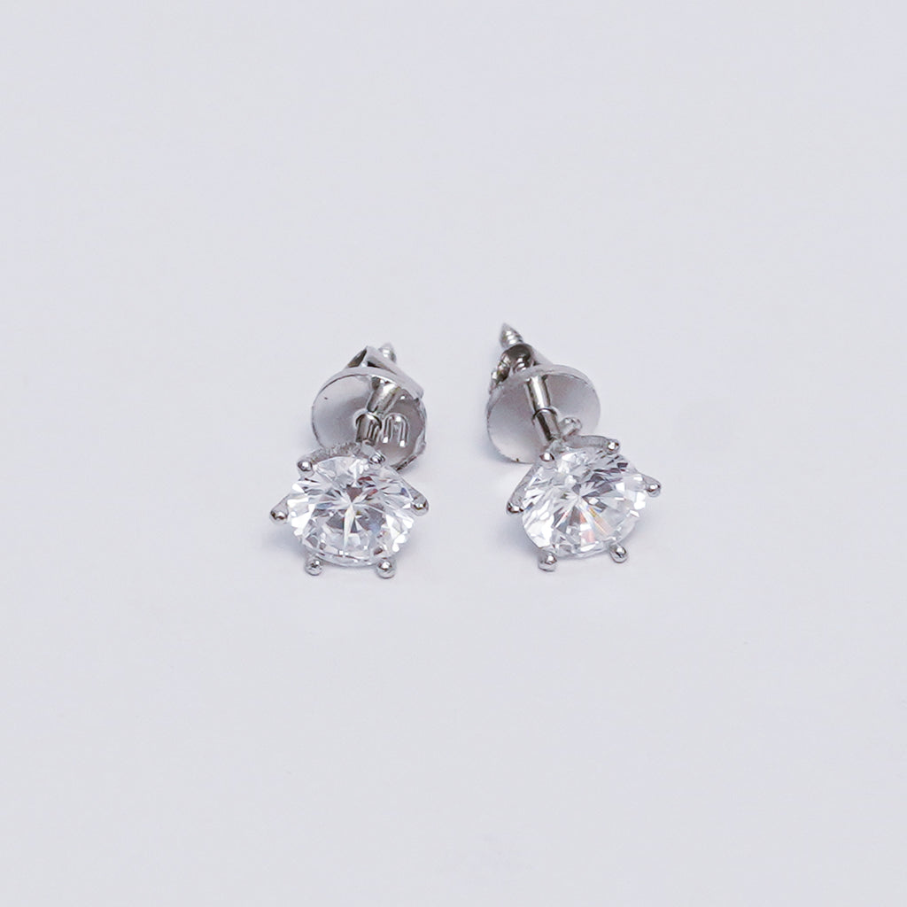 Classic Solitaire Stud Earrings in Gold & Silver – Elegant Crystal Stone Earrings for Daily & Party Wear