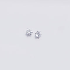 Classic Solitaire Stud Earrings in Gold & Silver – Elegant Crystal Stone Earrings for Daily & Party Wear