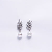 Elegant Silver-Plated Leaf Design Earrings with Pearl Drop – Stylish Party & Wedding Jewelry