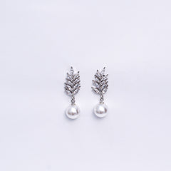 Elegant Silver-Plated Leaf Design Earrings with Pearl Drop – Stylish Party & Wedding Jewelry