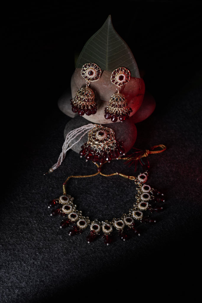 Bridal Kundan Necklace Set with Red Beads, Earrings & Maang Tikka – Traditional Indian Wedding Jewelry