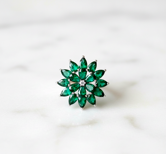 Elegant Silver-Plated Emerald Floral Adjustable Ring for Women & Girls.